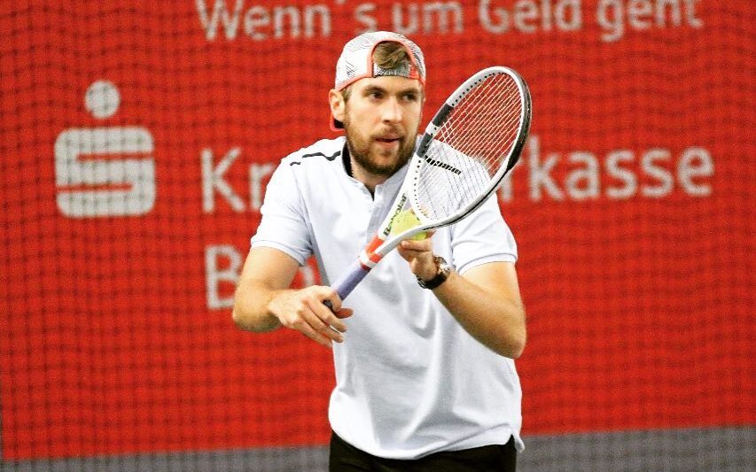 christoph-negritu-prepara-saque